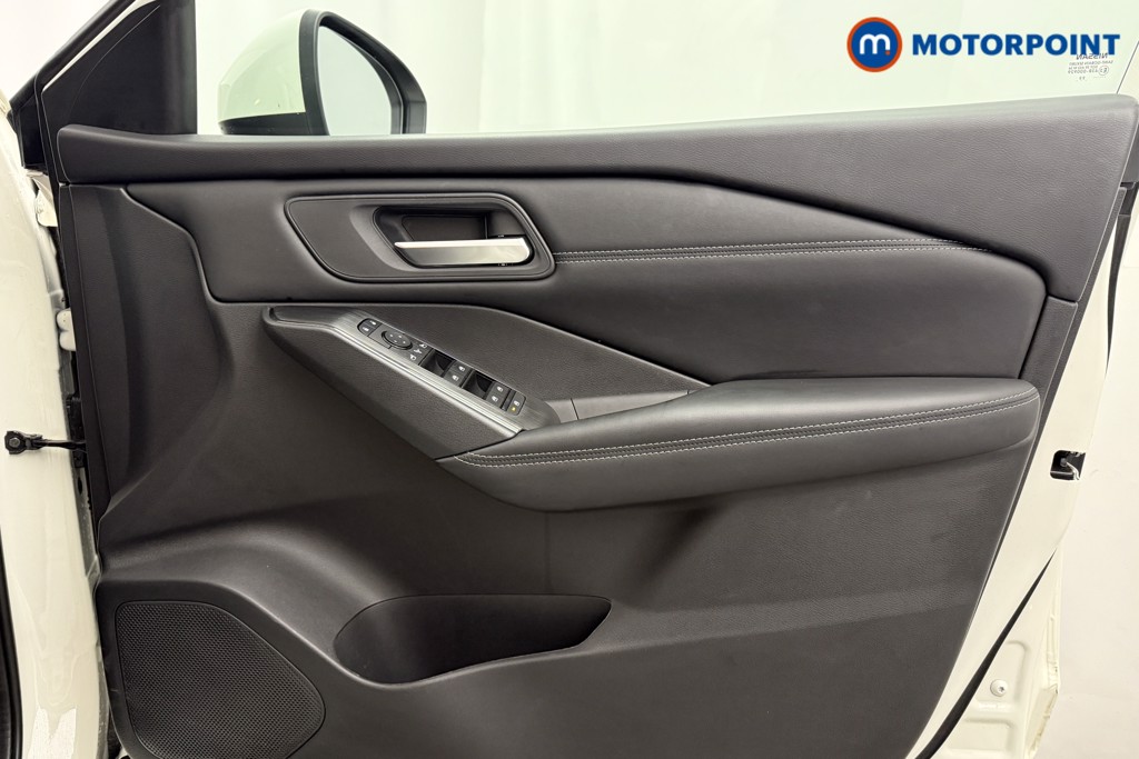 Nissan Qashqai Acenta Premium Manual Petrol SUV - Stock Number (1588277) - 15th supplementary image