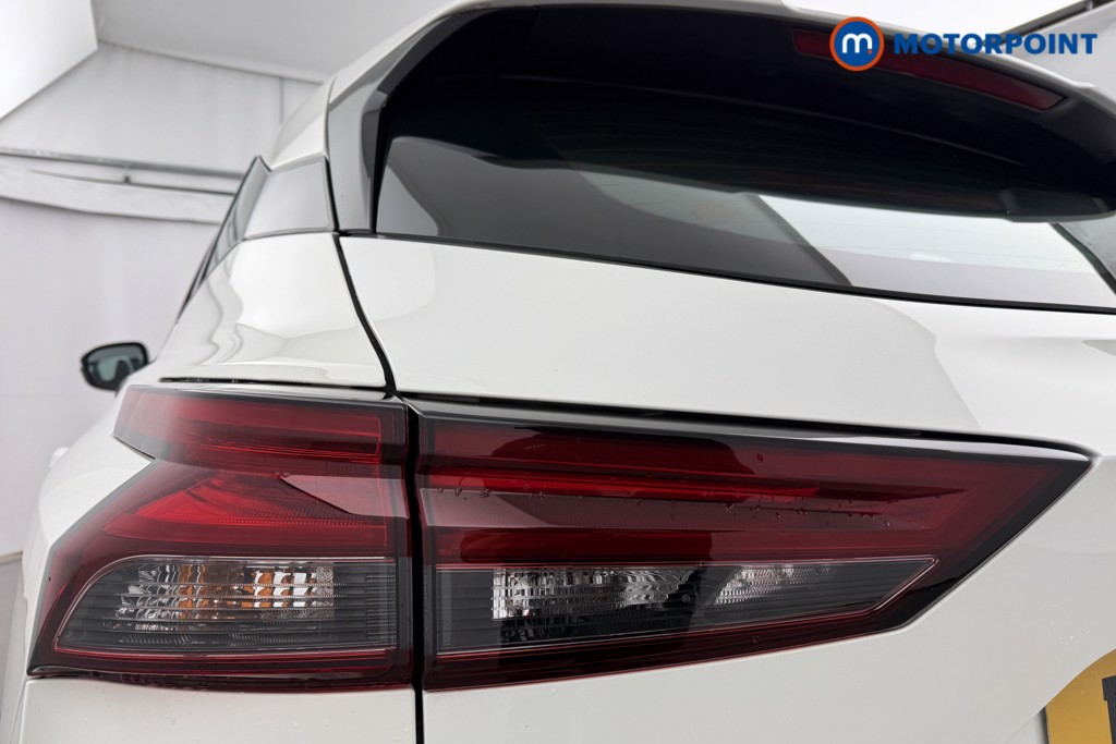 Nissan Qashqai Acenta Premium Manual Petrol SUV - Stock Number (1588277) - 24th supplementary image