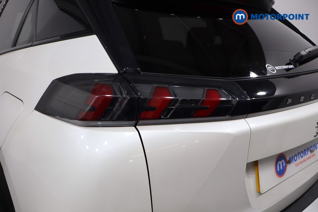 Peugeot 2008 Gt Premium Automatic Petrol SUV - Stock Number (1588429) - 33rd supplementary image