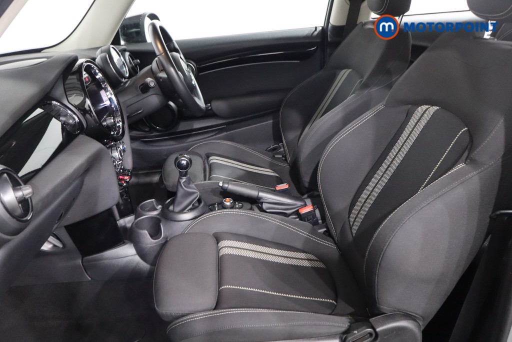 Mini Hatchback Cooper S Classic Manual Petrol Hatchback - Stock Number (1588526) - 4th supplementary image