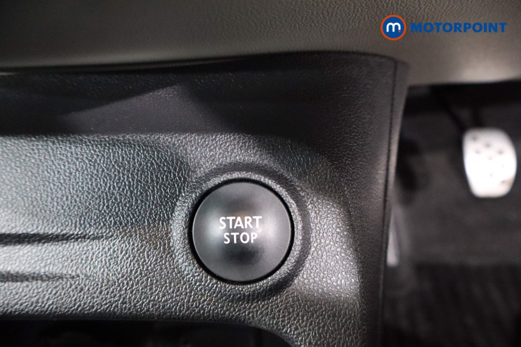 Renault Captur Gt Line Manual Petrol SUV - Stock Number (1588529) - 13th supplementary image