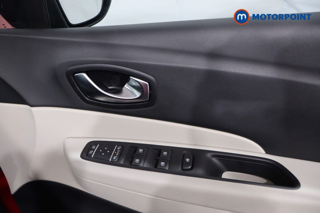 Renault Captur Gt Line Manual Petrol SUV - Stock Number (1588529) - 22nd supplementary image