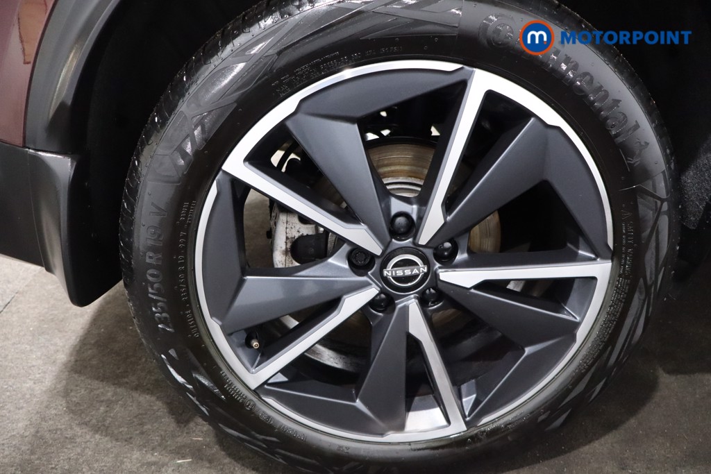 Nissan Qashqai Tekna Manual Petrol SUV - Stock Number (1588774) - 9th supplementary image