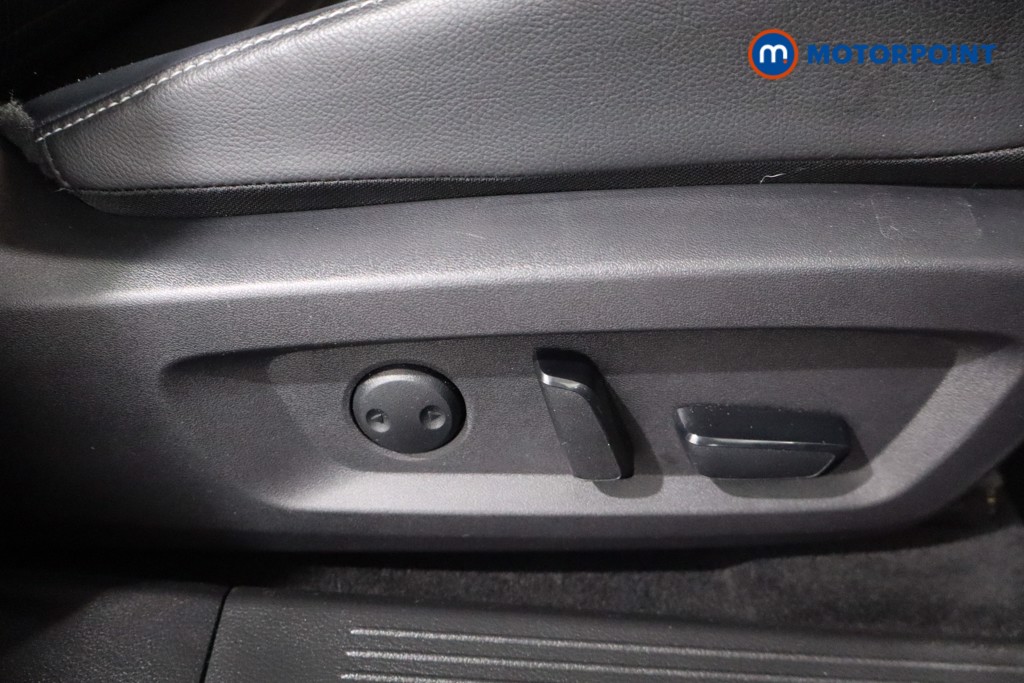 Nissan Qashqai Tekna Manual Petrol SUV - Stock Number (1588774) - 23rd supplementary image