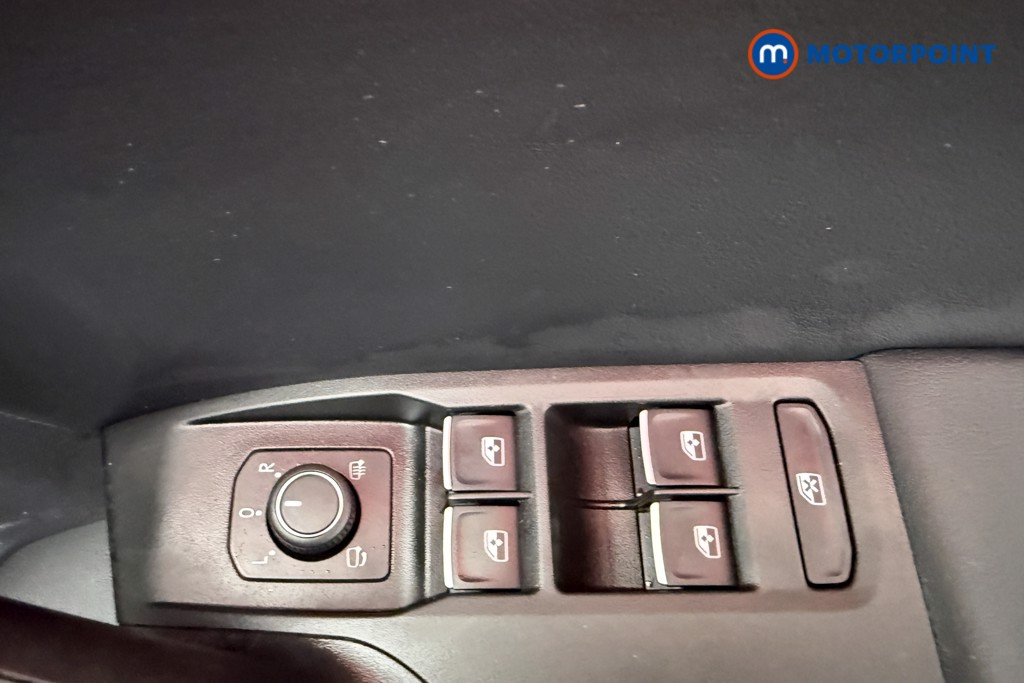 Seat Leon FR Automatic Petrol Hatchback - Stock Number (1588793) - 19th supplementary image