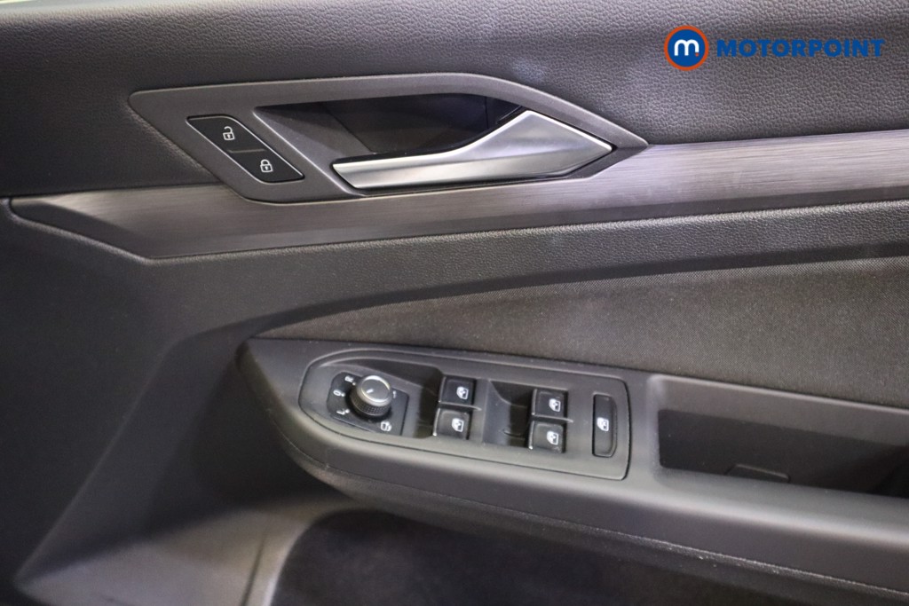 Volkswagen Golf Style Manual Petrol Hatchback - Stock Number (1589281) - 10th supplementary image