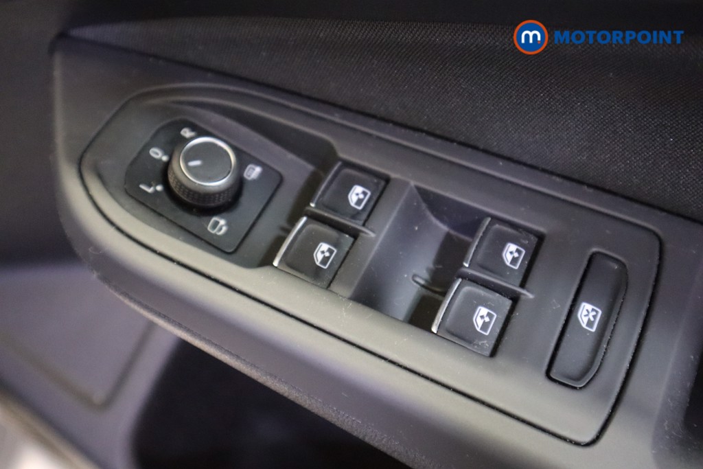 Volkswagen Golf Style Manual Petrol Hatchback - Stock Number (1589281) - 11th supplementary image