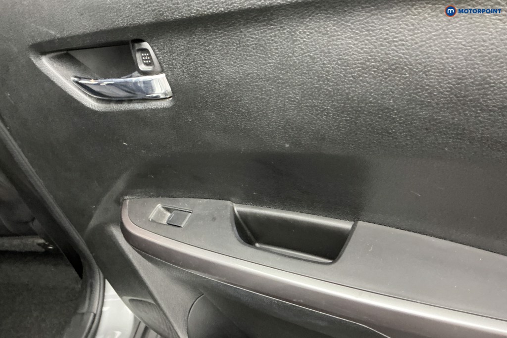 Suzuki Vitara Sz-T Manual Petrol SUV - Stock Number (1544230) - 24th supplementary image