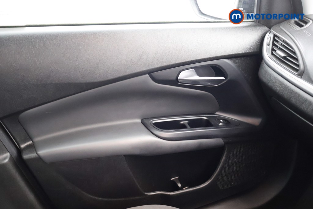 Fiat Tipo Cross 1.0 5Dr Manual Petrol Hatchback - Stock Number (1562245) - 12th supplementary image