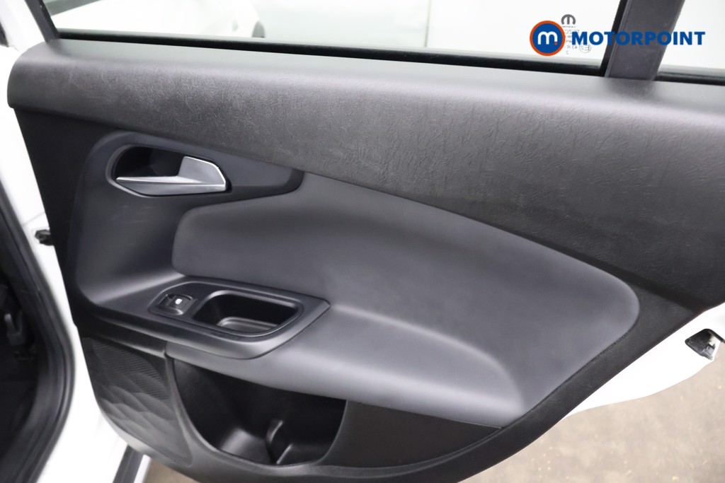 Fiat Tipo Cross 1.0 5Dr Manual Petrol Hatchback - Stock Number (1562245) - 18th supplementary image