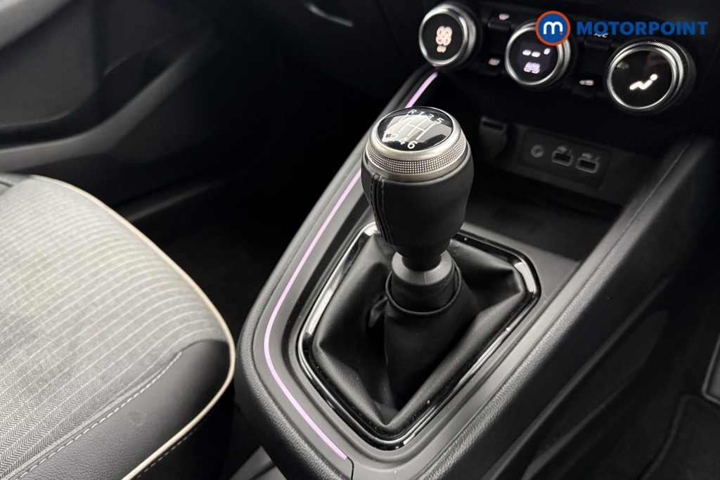 Renault Clio Techno Manual Petrol Hatchback - Stock Number (1570194) - 13th supplementary image