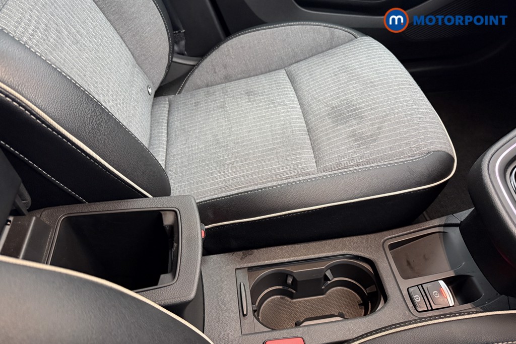 Renault Clio Techno Manual Petrol Hatchback - Stock Number (1570194) - 14th supplementary image