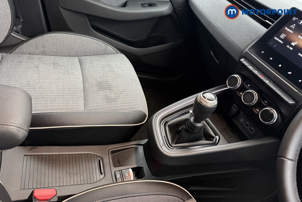 Renault Clio Techno Manual Petrol Hatchback - Stock Number (1570194) - 15th supplementary image