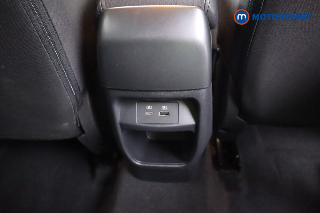 Nissan Juke N-Connecta Automatic Petrol-Electric Hybrid SUV - Stock Number (1571595) - 16th supplementary image