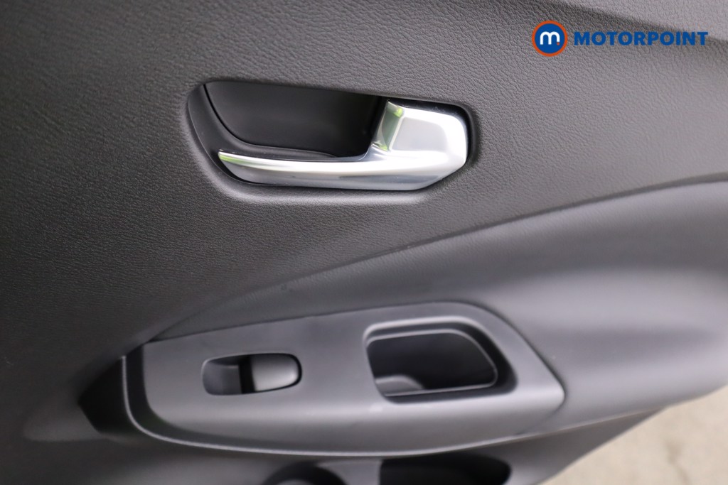 Nissan Juke N-Connecta Automatic Petrol-Electric Hybrid SUV - Stock Number (1571595) - 17th supplementary image