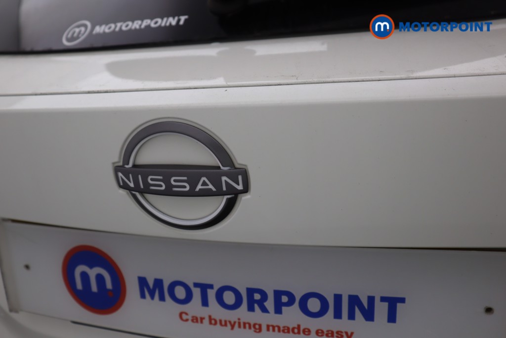 Nissan Juke N-Connecta Automatic Petrol-Electric Hybrid SUV - Stock Number (1571595) - 19th supplementary image