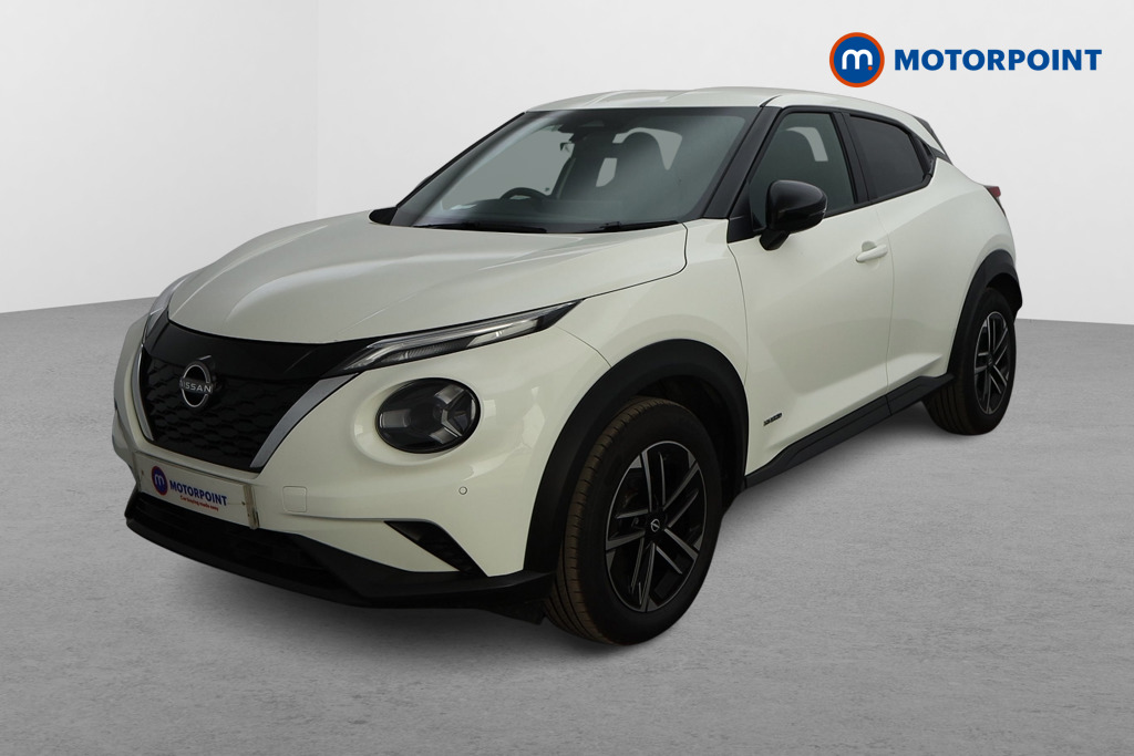 Nissan Juke N-Connecta Automatic Petrol-Electric Hybrid SUV - Stock Number (1571595) - Passenger side front corner