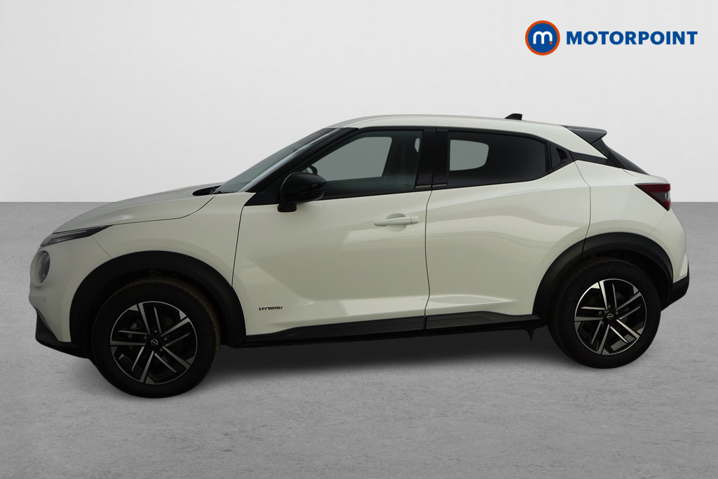 Nissan Juke N-Connecta Automatic Petrol-Electric Hybrid SUV - Stock Number (1571595) - Passenger side