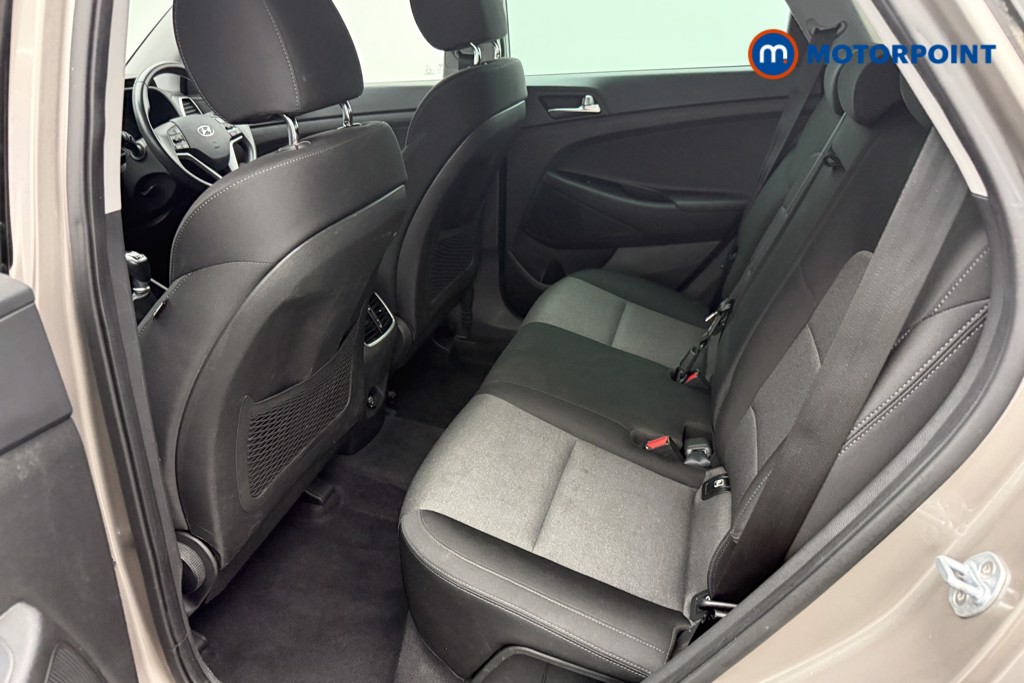 Hyundai Tucson Se Nav Manual Petrol SUV - Stock Number (1572693) - 4th supplementary image