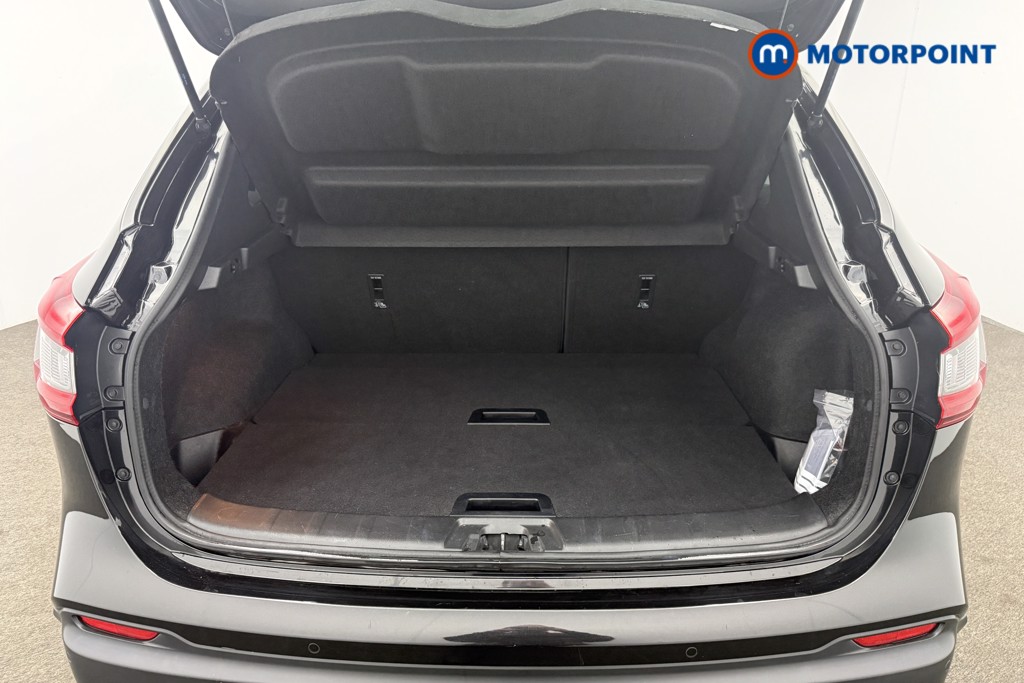Nissan Qashqai N-Connecta Automatic Petrol SUV - Stock Number (1572934) - 5th supplementary image