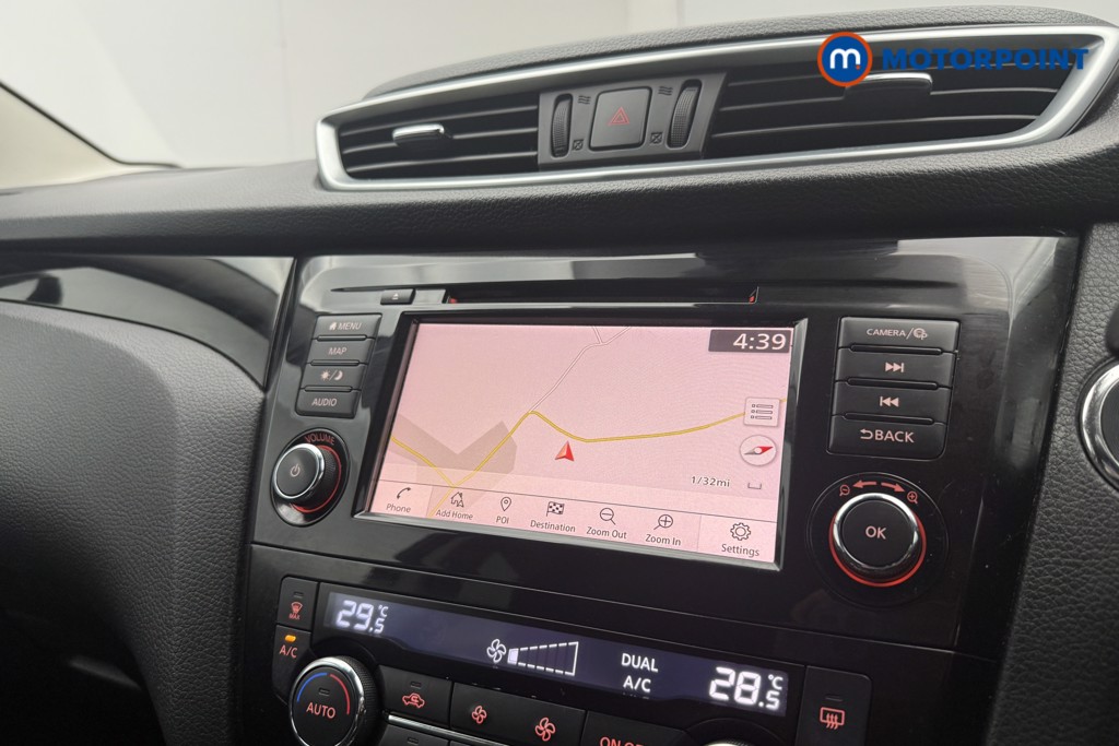 Nissan Qashqai N-Connecta Automatic Petrol SUV - Stock Number (1572934) - 11th supplementary image