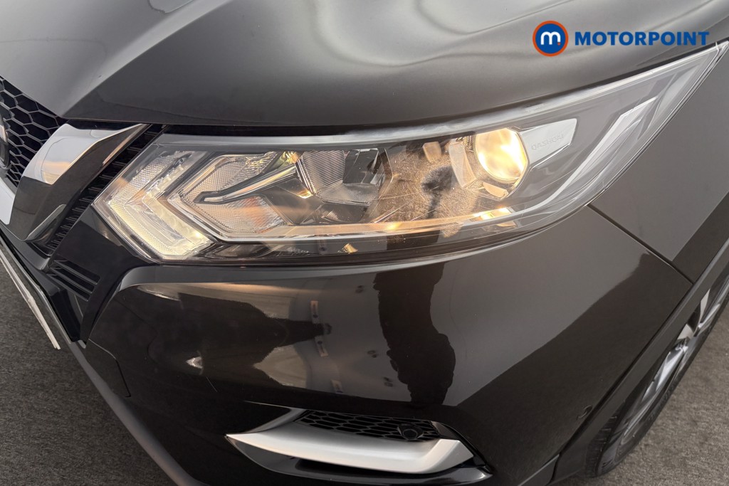 Nissan Qashqai N-Connecta Automatic Petrol SUV - Stock Number (1572934) - 22nd supplementary image