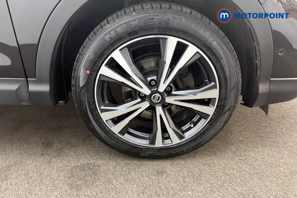 Nissan Qashqai N-Connecta Automatic Petrol SUV - Stock Number (1572934) - 23rd supplementary image