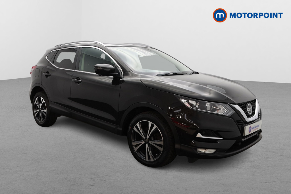 Nissan Qashqai N-Connecta Automatic Petrol SUV - Stock Number (1572934) - Drivers side front corner