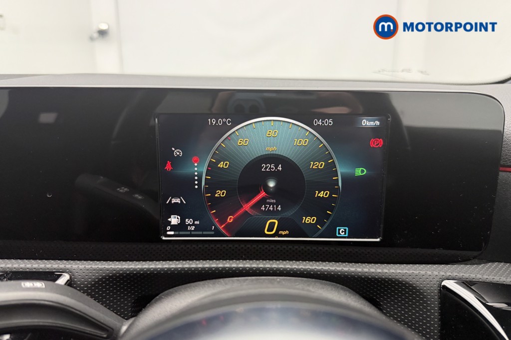 Mercedes-Benz A Class Amg Line Manual Petrol Hatchback - Stock Number (1573029) - 9th supplementary image