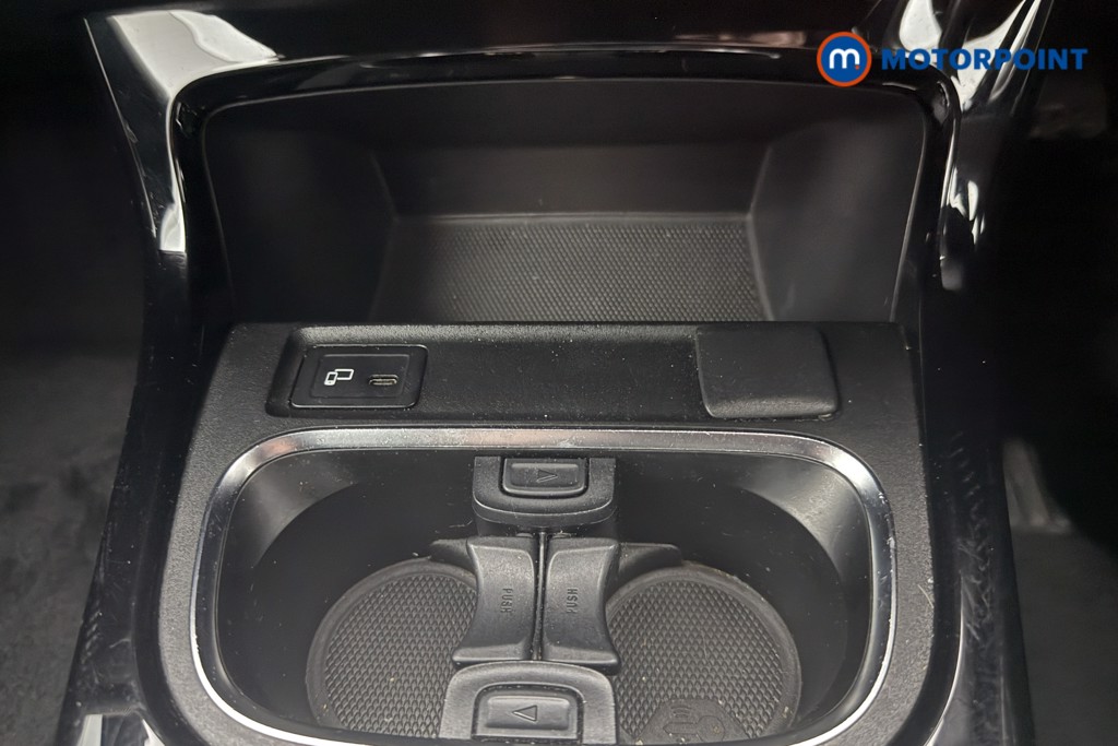 Mercedes-Benz A Class Amg Line Manual Petrol Hatchback - Stock Number (1573029) - 14th supplementary image