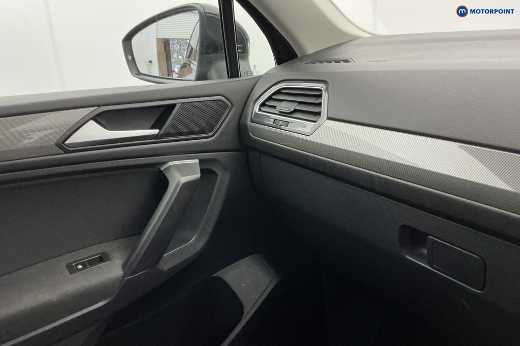 Volkswagen Tiguan Allspace Life Automatic Petrol SUV - Stock Number (1576219) - 18th supplementary image