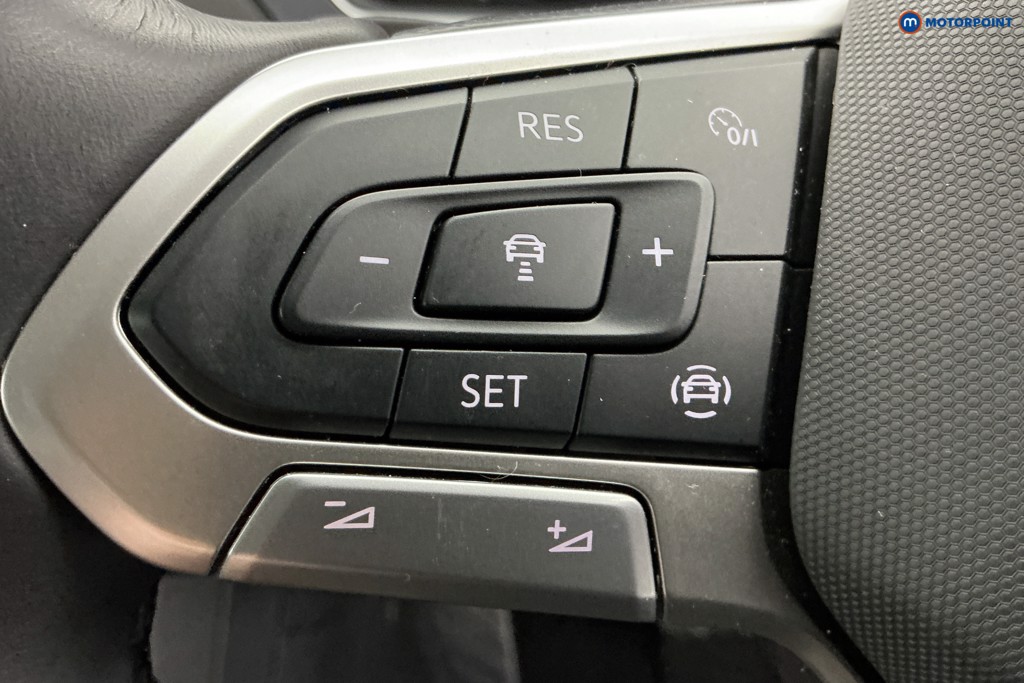 Volkswagen Tiguan Allspace Life Automatic Petrol SUV - Stock Number (1576219) - 19th supplementary image
