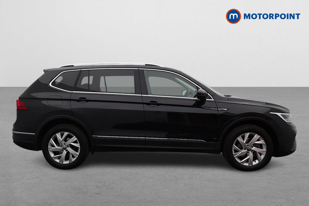 Volkswagen Tiguan Allspace Life Automatic Petrol SUV - Stock Number (1576219) - Drivers side
