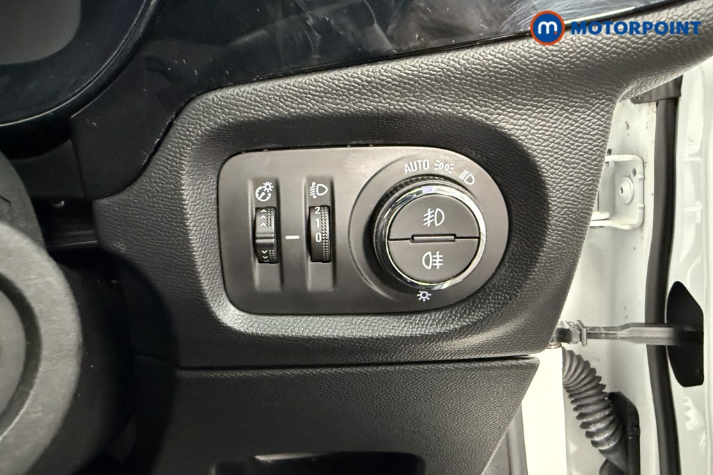 Vauxhall Corsa GS Manual Petrol Hatchback - Stock Number (1578606) - 14th supplementary image