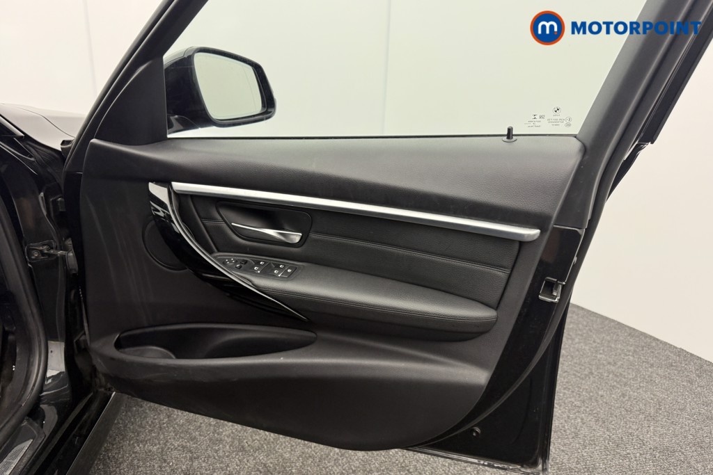 BMW 3 Series M Sport Manual Diesel Saloon - Stock Number (1578616) - 15th supplementary image