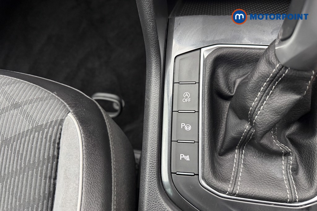Volkswagen Tiguan R-Line Automatic Petrol SUV - Stock Number (1579216) - 15th supplementary image