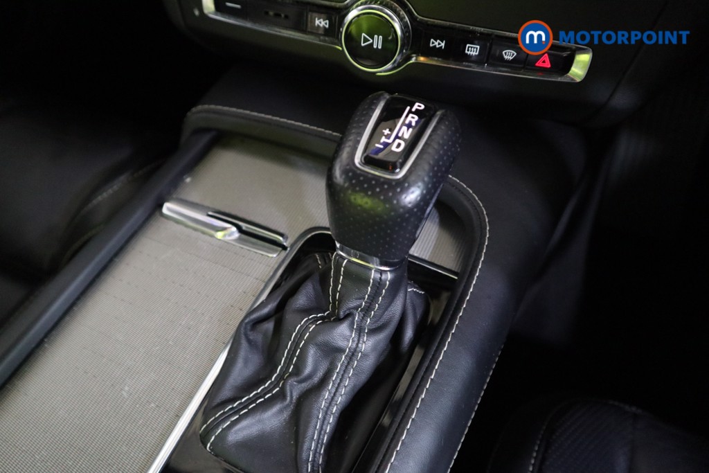 Volvo S90 R Design Pro Automatic Diesel Saloon - Stock Number (1579367) - 9th supplementary image