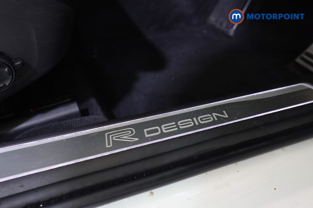 Volvo S90 R Design Pro Automatic Diesel Saloon - Stock Number (1579367) - 15th supplementary image