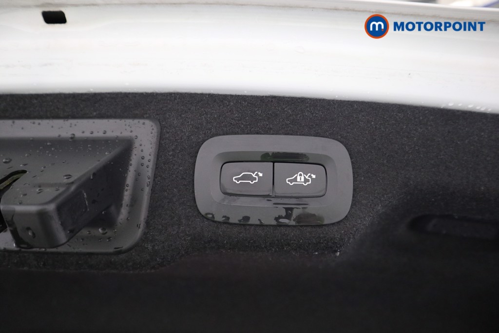 Volvo S90 R Design Pro Automatic Diesel Saloon - Stock Number (1579367) - 24th supplementary image