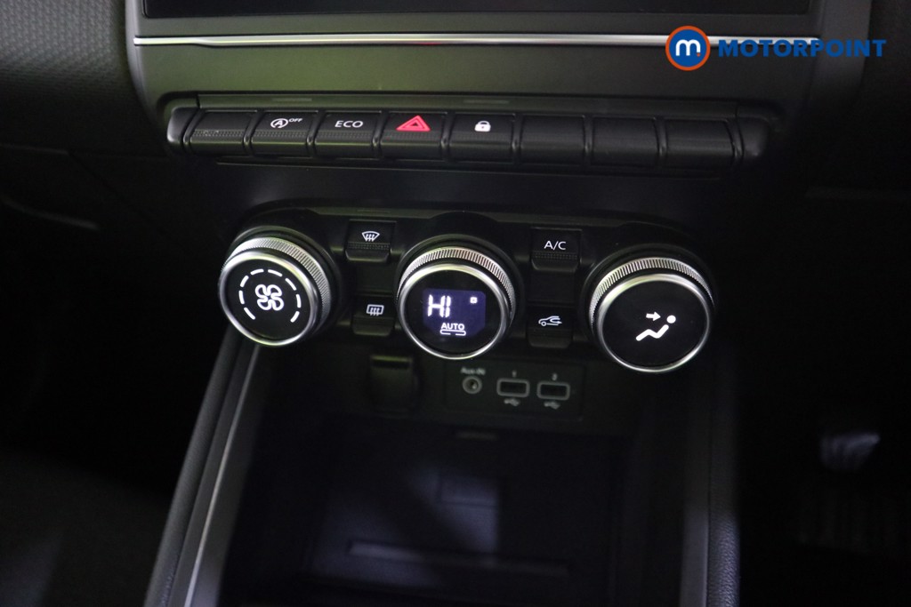 Renault Clio Evolution Manual Petrol Hatchback - Stock Number (1579510) - 8th supplementary image