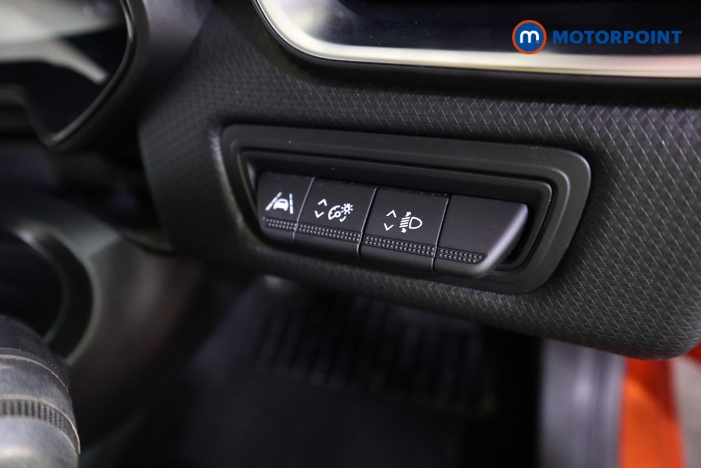 Renault Clio Evolution Manual Petrol Hatchback - Stock Number (1579510) - 11th supplementary image