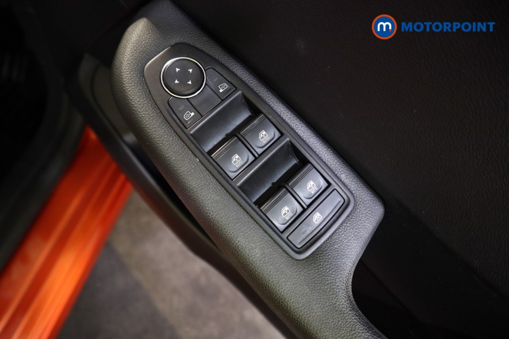 Renault Clio Evolution Manual Petrol Hatchback - Stock Number (1579510) - 13th supplementary image