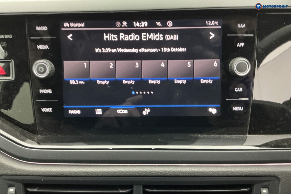 Volkswagen Taigo R-Line Automatic Petrol SUV - Stock Number (1579709) - 2nd supplementary image