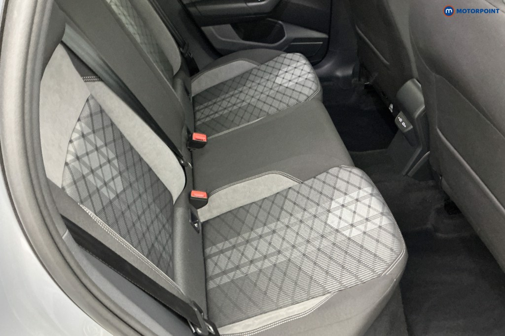 Volkswagen Taigo R-Line Automatic Petrol SUV - Stock Number (1579709) - 4th supplementary image