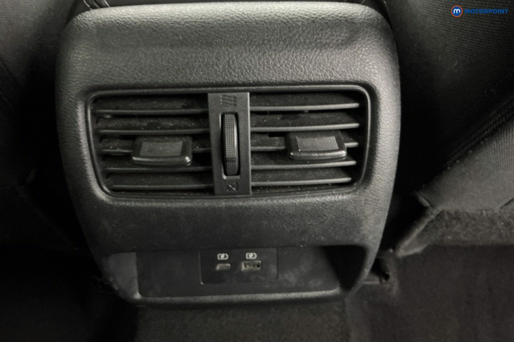 Nissan Qashqai N-Connecta Manual Petrol SUV - Stock Number (1580756) - 10th supplementary image