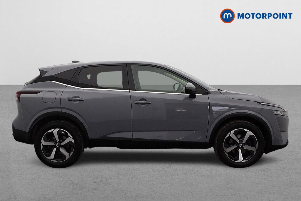 Nissan Qashqai N-Connecta Manual Petrol SUV - Stock Number (1580756) - Drivers side