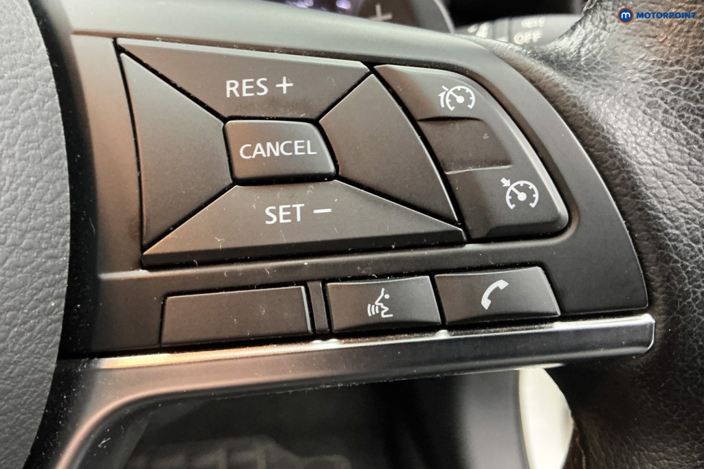 Nissan Juke N-Connecta Automatic Petrol SUV - Stock Number (1581320) - 20th supplementary image