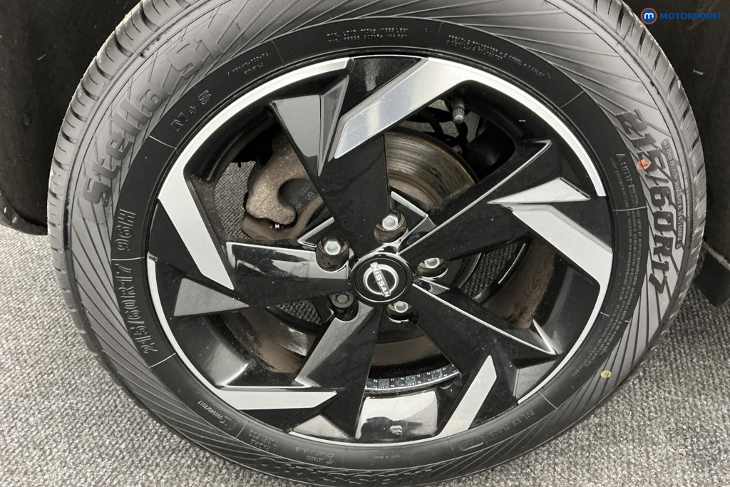 Nissan Juke N-Connecta Automatic Petrol SUV - Stock Number (1581320) - 33rd supplementary image