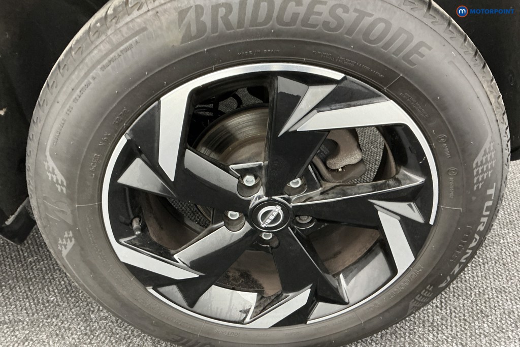 Nissan Juke N-Connecta Automatic Petrol SUV - Stock Number (1581320) - 36th supplementary image