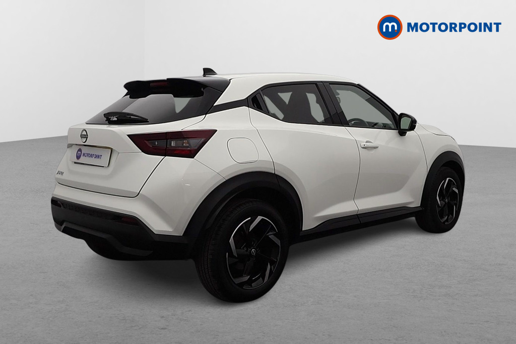 Nissan Juke N-Connecta Automatic Petrol SUV - Stock Number (1581320) - Drivers side rear corner
